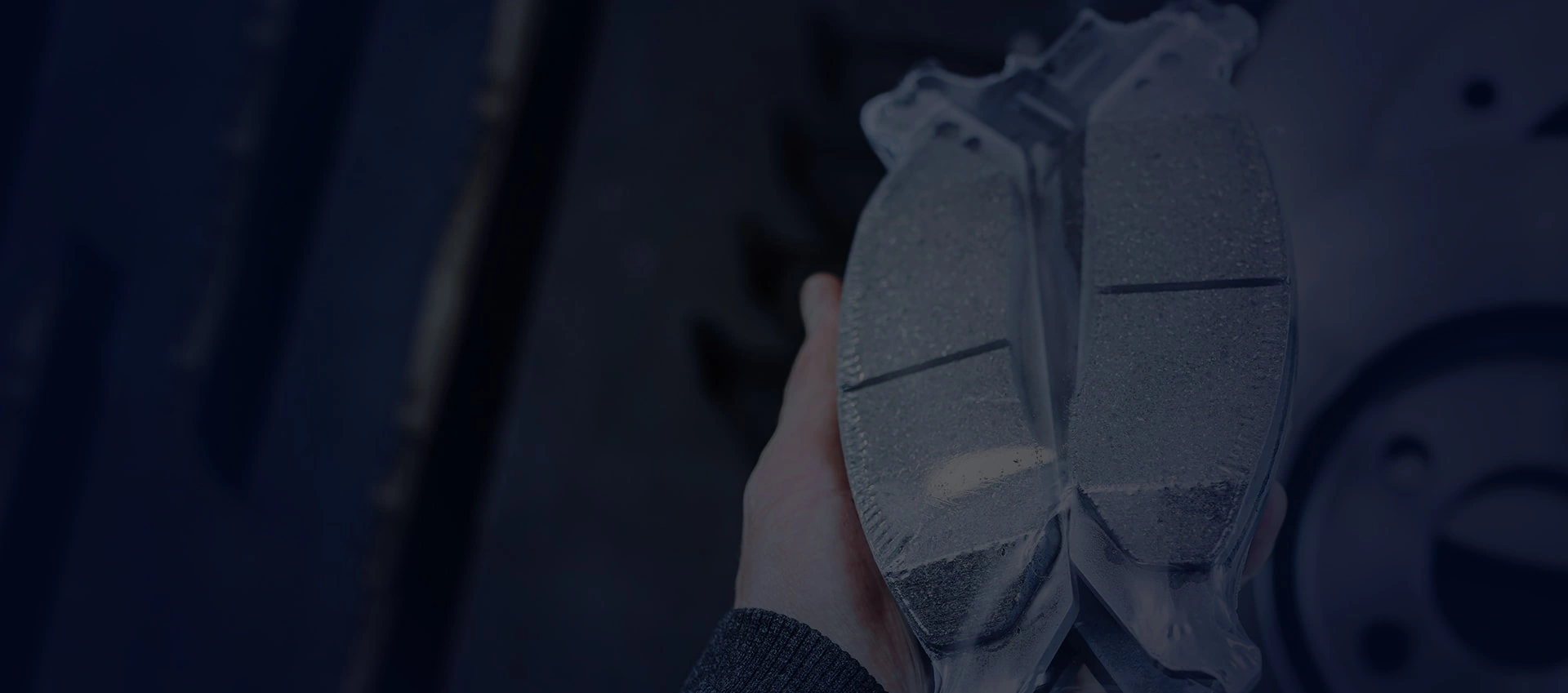 نحن محترفون